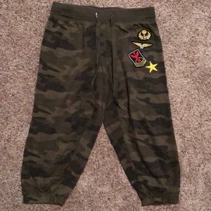 Capri length leggings